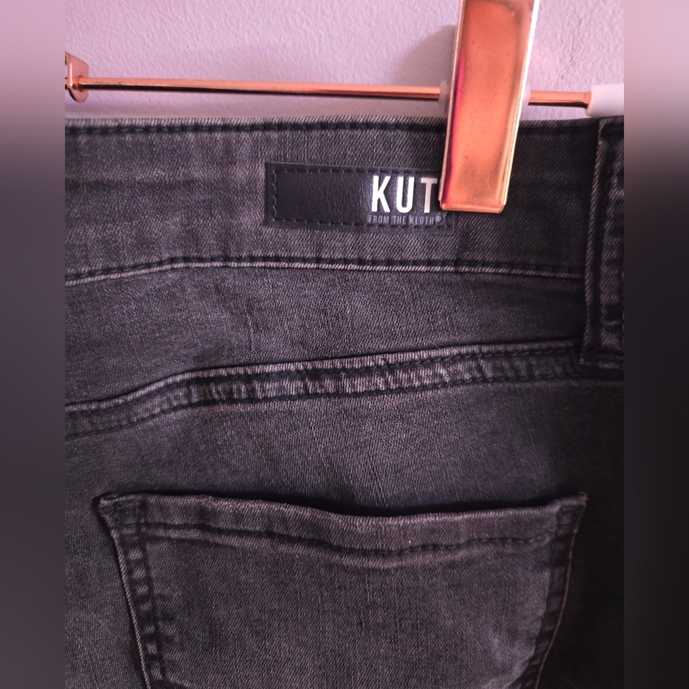 ​Kut from the Kloth Mia Toothpick Skinny Jeans – Distressed Black sz 6 - Picture 6 of 15